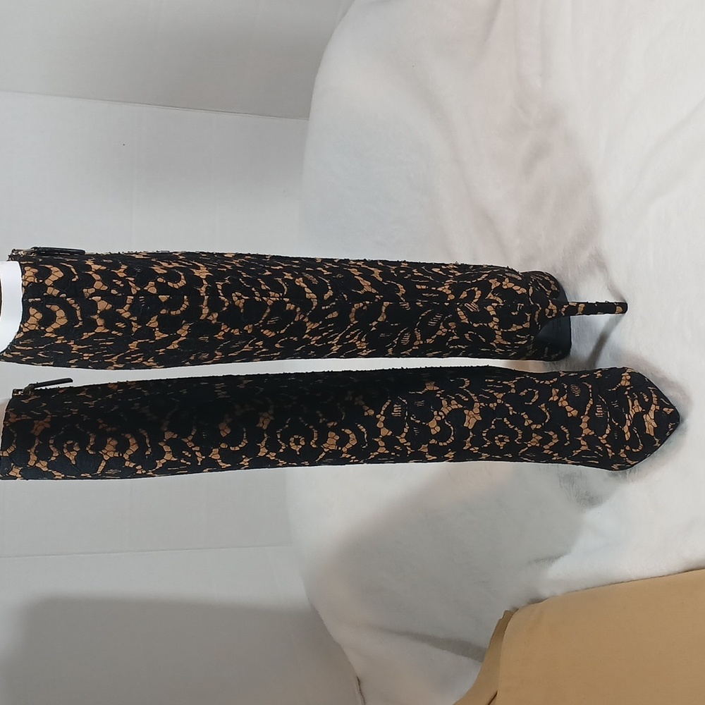 Michael Kors Collective Versey Floral Lace Black/Tan Heeled Boots Sz 6.5 - Picture 5 of 12
